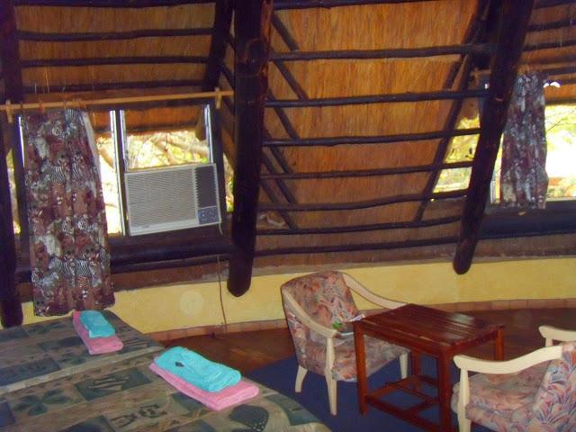 Mosi-Ua-Tunya Lodge วิกตอเรียฟอลส์ ภายนอก รูปภาพ