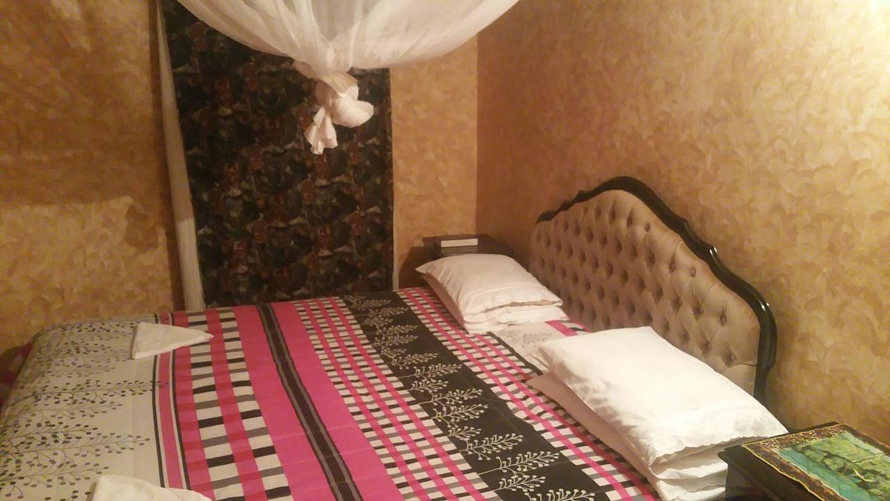 Mosi-Ua-Tunya Lodge วิกตอเรียฟอลส์ ภายนอก รูปภาพ